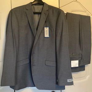 NWT Kenneth Cole Reaction mens 2-piece suit